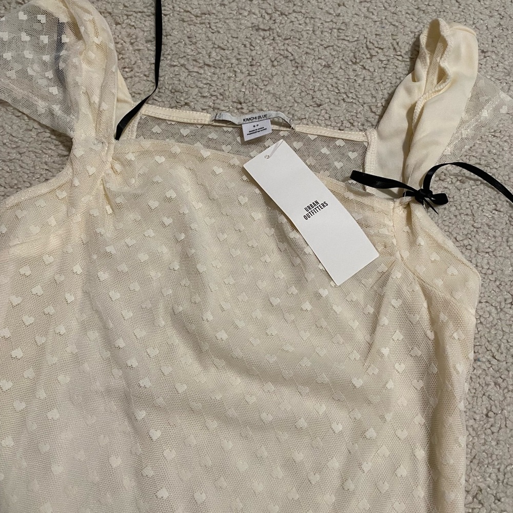 Kimchi Blue Bridgette Heart Dotted Mesh Top NWT Size S - Ivory - Picture 6 of 8